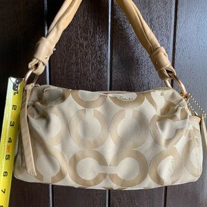 Coach shoulder bag, tan/cream
